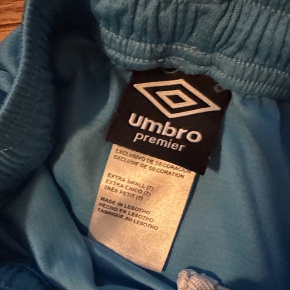 Umbro Kids Shorts - Blue and Purple - Picture 3 of 4